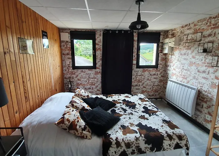 Semesterbostad Au Petit Bonheur 